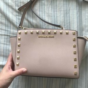 Micheal Kors Crossbody